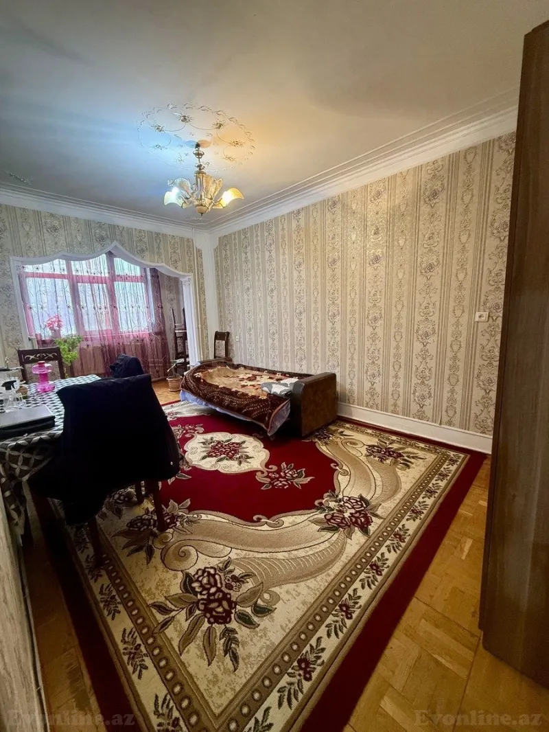 Satılır 2 otaqlı Mənzil Köhnə tikili 65 m² 9-cu mikrorayon