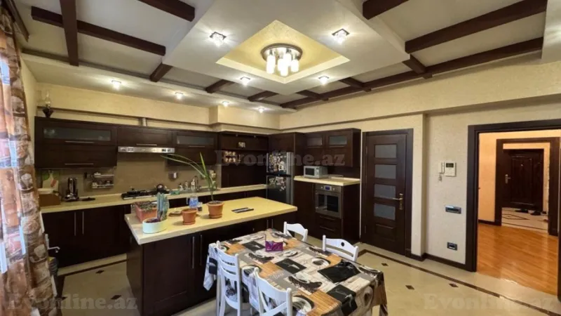 Satılır 4 otaqlı Mənzil Yeni tikili 210 m² Nəriman Nərimanov m. - şəkil 12