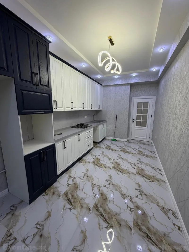 Satılır 4 otaqlı Mənzil Yeni tikili 130 m² 1-ci mikrorayon - şəkil 5