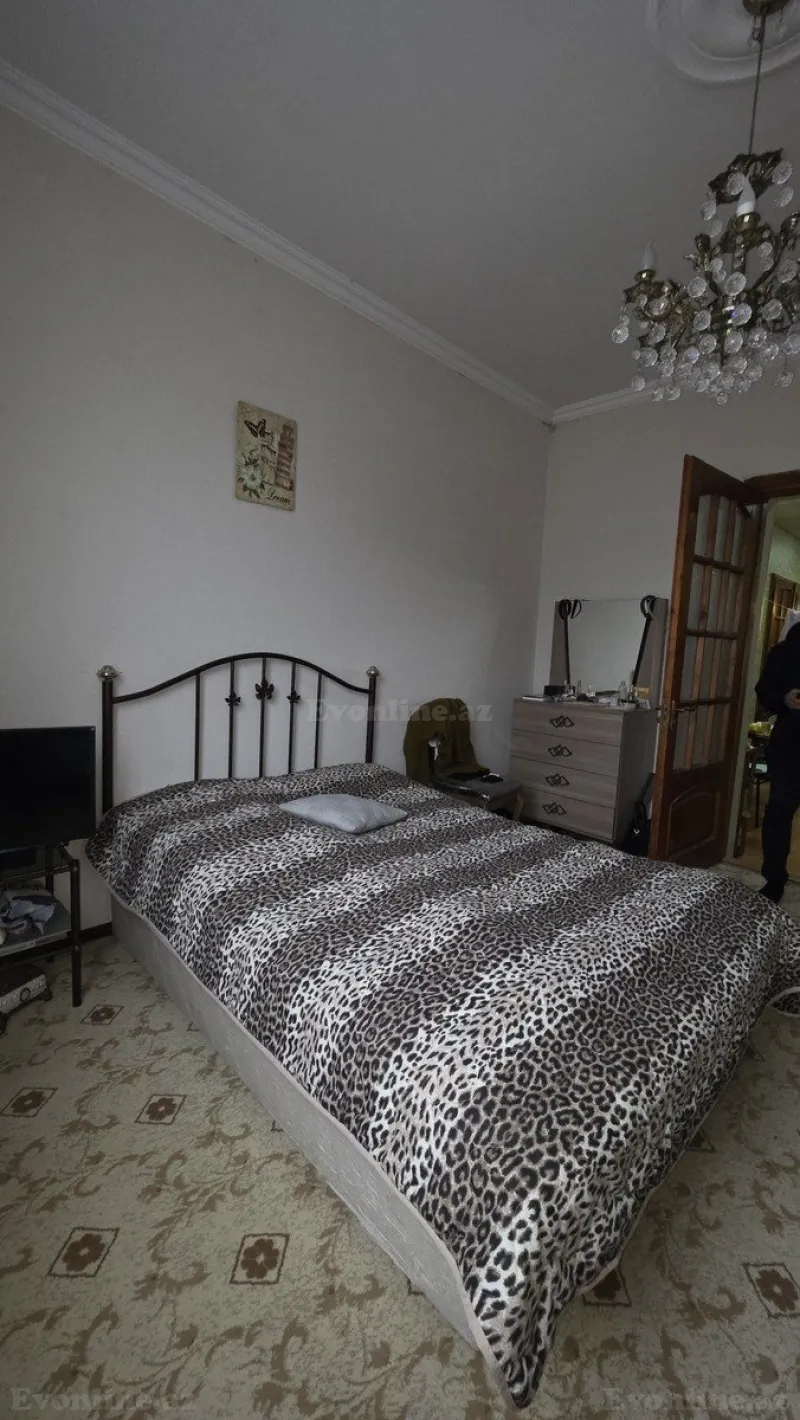 Satılır 3 otaqlı Mənzil Köhnə tikili 75 m² Nəsimi r. - şəkil 6