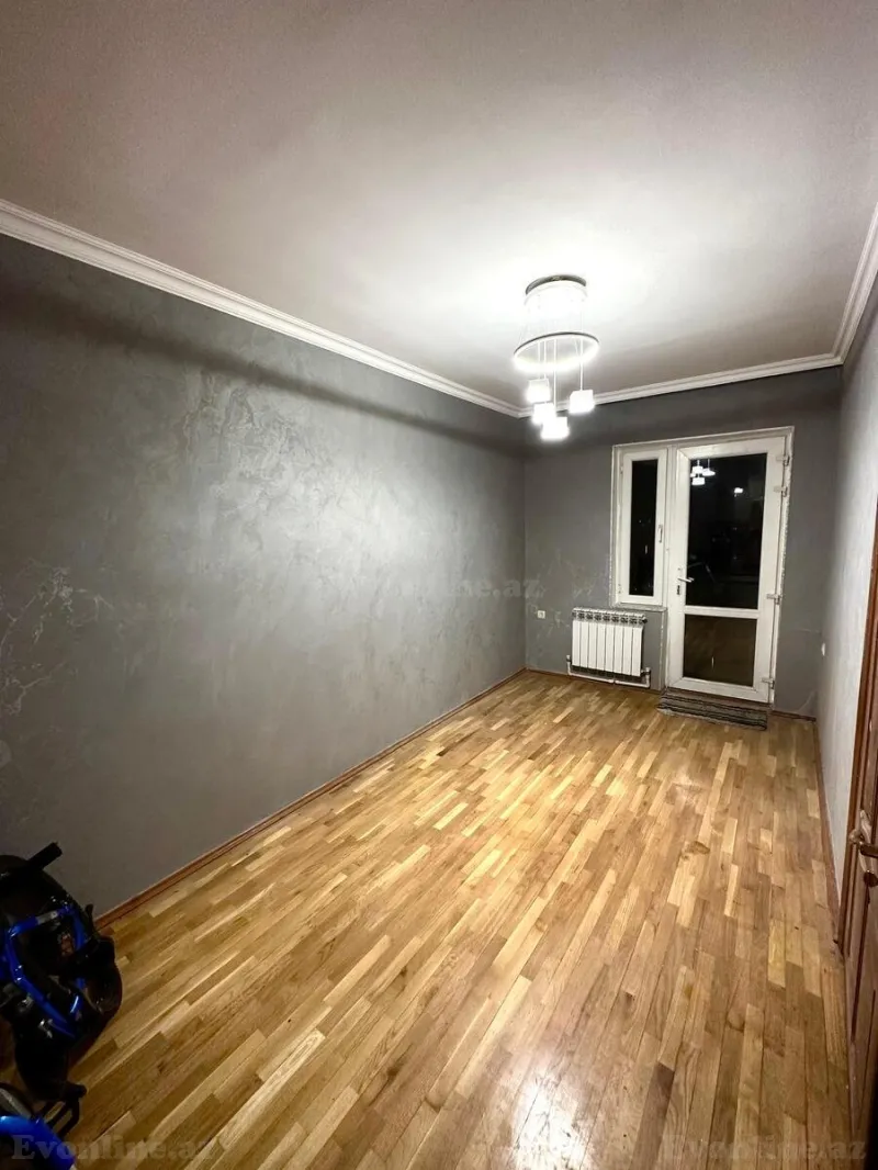 Satılır 3 otaqlı Mənzil Köhnə tikili 85 m² Gənclik m. - şəkil 2