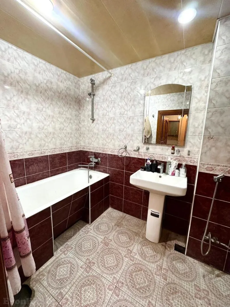 Satılır 3 otaqlı Mənzil Köhnə tikili 85 m² Gənclik m. - şəkil 6