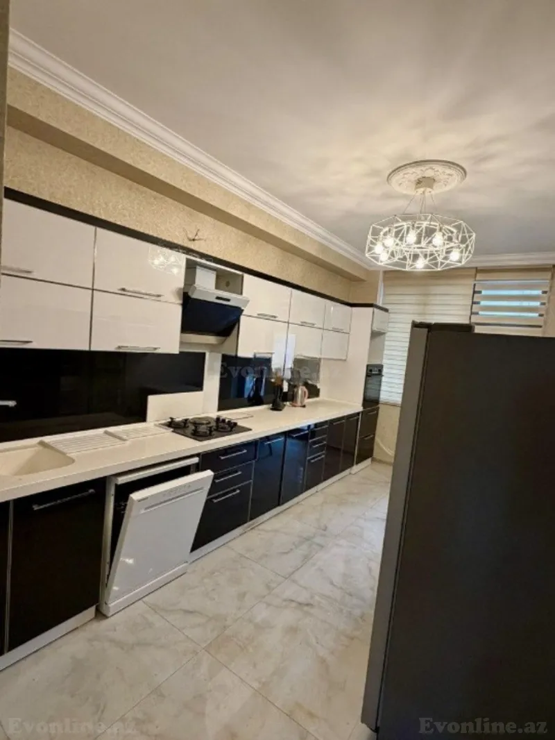 Satılır 4 otaqlı Mənzil Yeni tikili 187 m² Nəsimi r. - şəkil 8