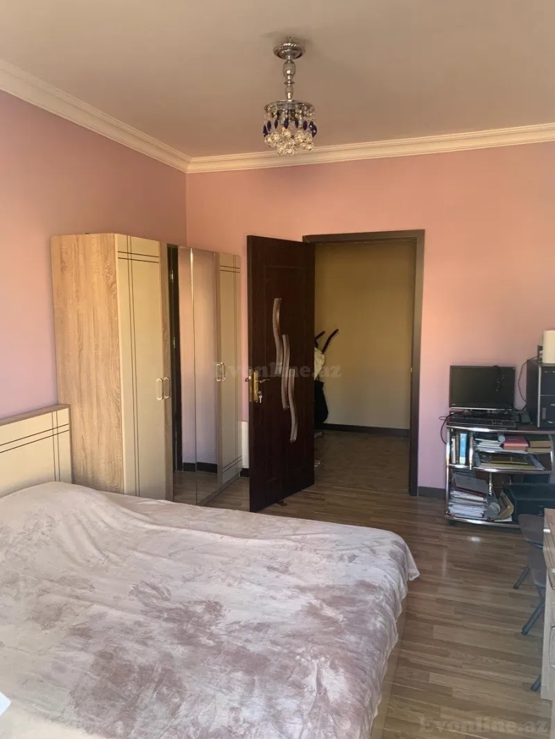 Satılır 5 otaqlı Mənzil Köhnə tikili 105 m² Xətai r. - şəkil 9