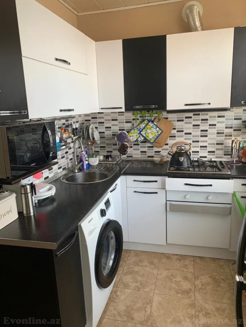 Satılır 5 otaqlı Mənzil Köhnə tikili 105 m² Xətai r. - şəkil 14
