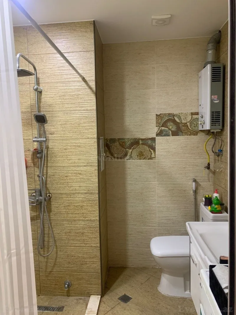 Satılır 5 otaqlı Mənzil Köhnə tikili 105 m² Xətai r. - şəkil 23