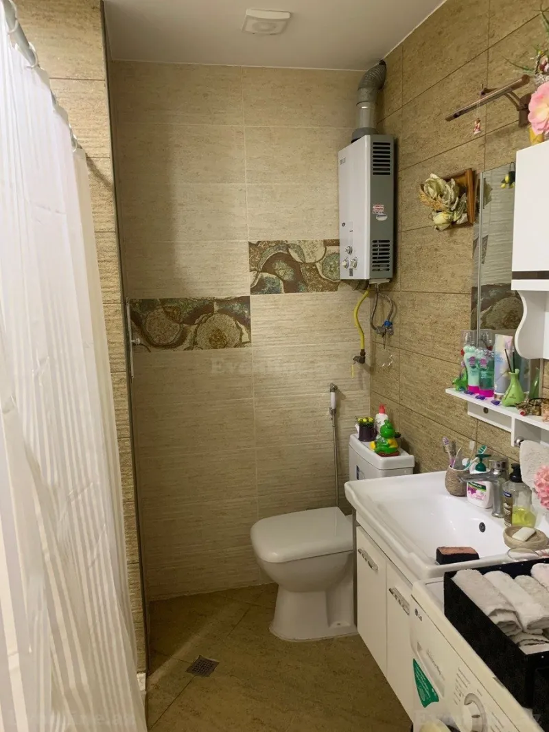 Satılır 5 otaqlı Mənzil Köhnə tikili 105 m² Xətai r. - şəkil 24