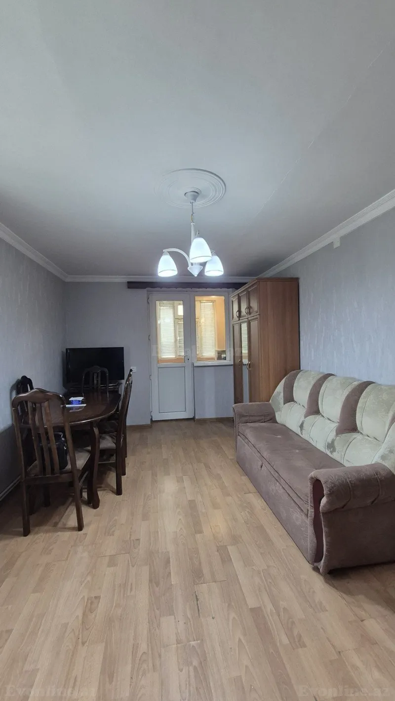 Kirayə verilir 2 otaqlı Mənzil Köhnə tikili 35 m² Elmlər Akademiyası m. - şəkil 2