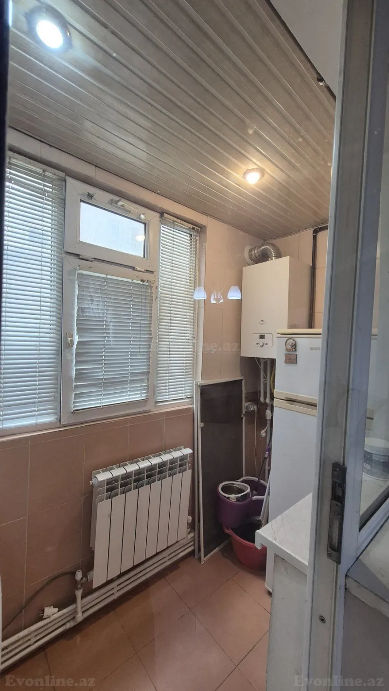 Kirayə verilir 2 otaqlı Mənzil Köhnə tikili 35 m² Elmlər Akademiyası m. - şəkil 10