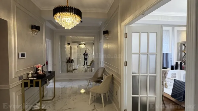 Kirayə verilir 3 otaqlı Mənzil Yeni tikili 140 m² Xətai r.