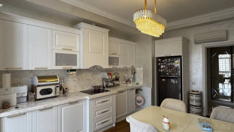 Kirayə verilir 3 otaqlı Mənzil Yeni tikili 140 m² Xətai r. - şəkil 5