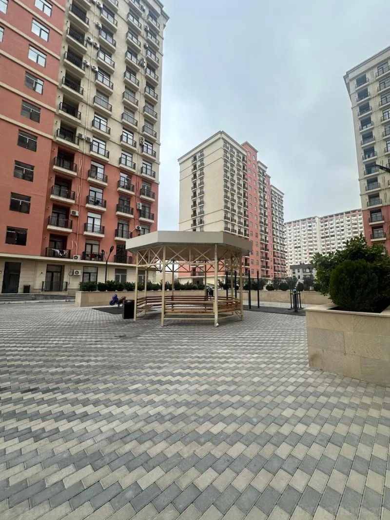 Satılır 2 otaqlı Mənzil Yeni tikili 65 m² Dərnəgül m. - şəkil 2