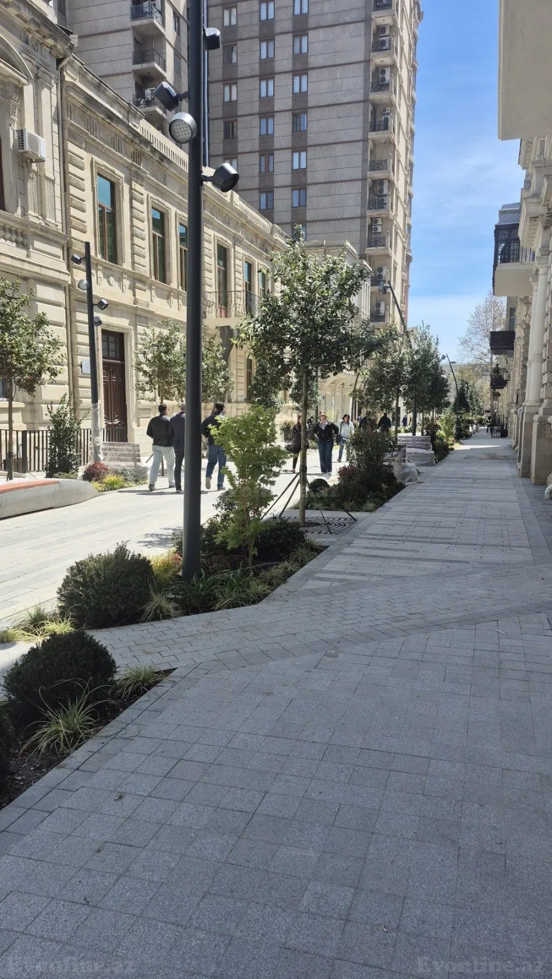 Satılır 2 otaqlı Mənzil Köhnə tikili 34 m² Sahil m. - şəkil 2