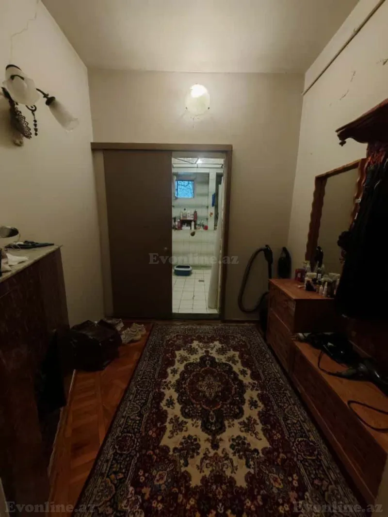 Satılır 4 otaqlı Mənzil Köhnə tikili 95 m² Nizami m. - şəkil 7