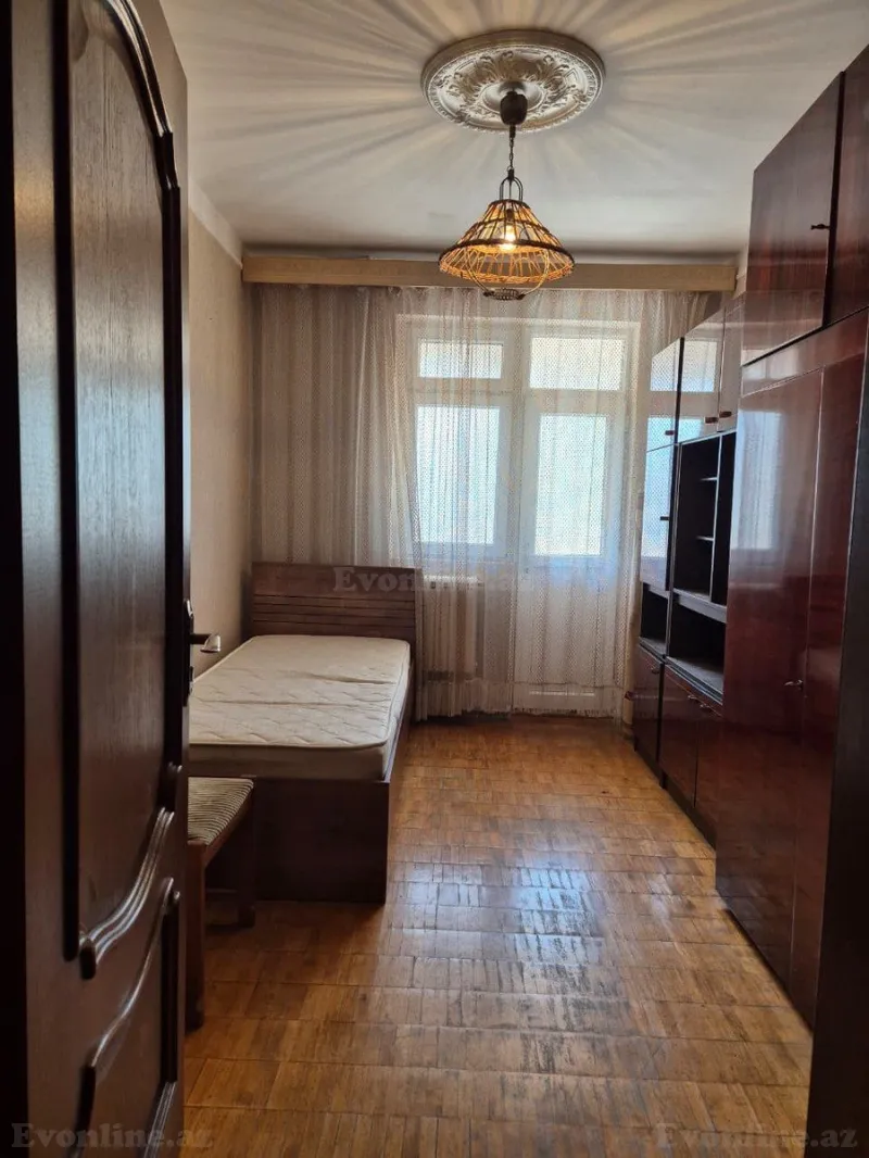 Satılır 4 otaqlı Mənzil Köhnə tikili 100 m² Böyükşor - şəkil 3