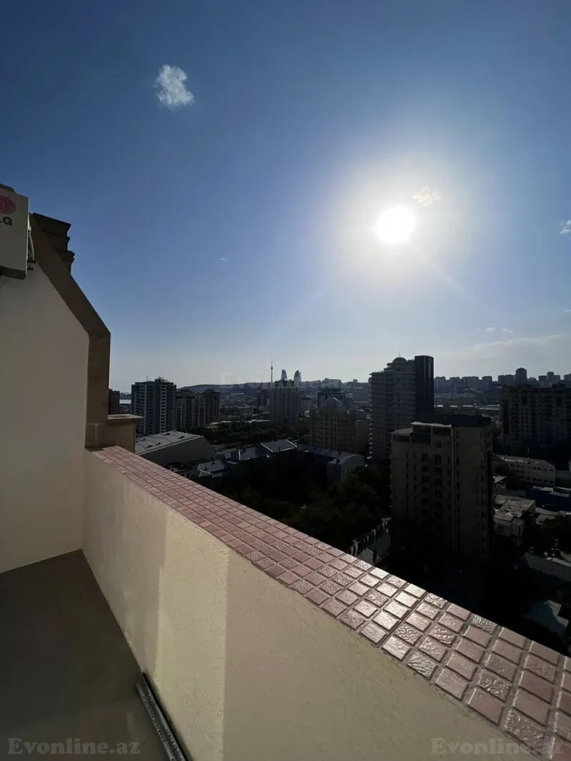 Satılır 3 otaqlı Mənzil Yeni tikili 160 m² 28 May m. - şəkil 21