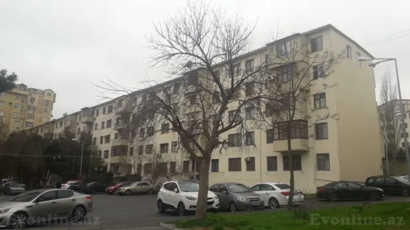 Satılır 2 otaqlı Mənzil Köhnə tikili 59 m² Memar Əcəmi m.