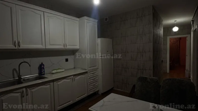 Kirayə verilir 2 otaqlı Mənzil Köhnə tikili 66 m² 8 Noyabr m. - şəkil 2