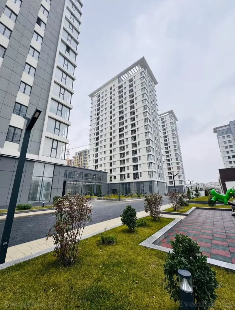 Satılır 3 otaqlı Mənzil Yeni tikili 81 m² 20 Yanvar m.