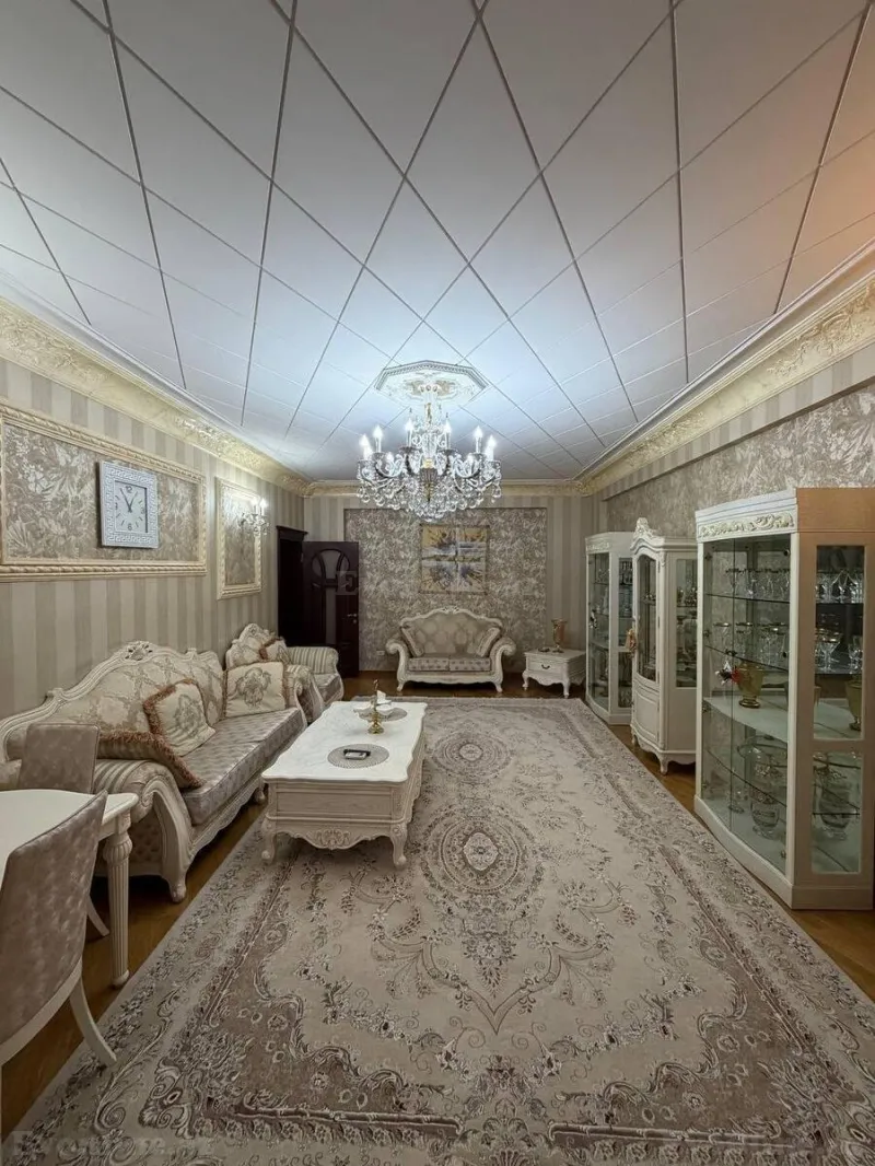 Satılır 5 otaqlı Mənzil Yeni tikili 214 m² Nəriman Nərimanov m. - şəkil 4