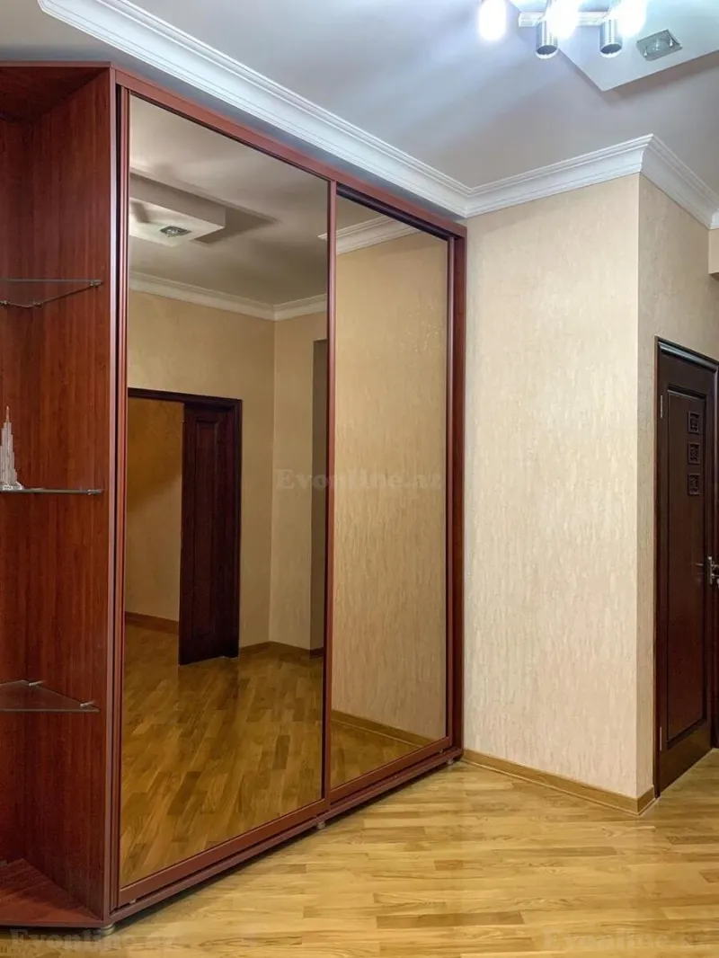 Kirayə verilir 3 otaqlı Mənzil Yeni tikili 130 m² Xətai m. - şəkil 12