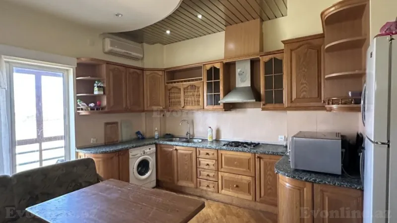 Kirayə verilir 4 otaqlı Mənzil Yeni tikili 140 m² Nərimanov r. - şəkil 9