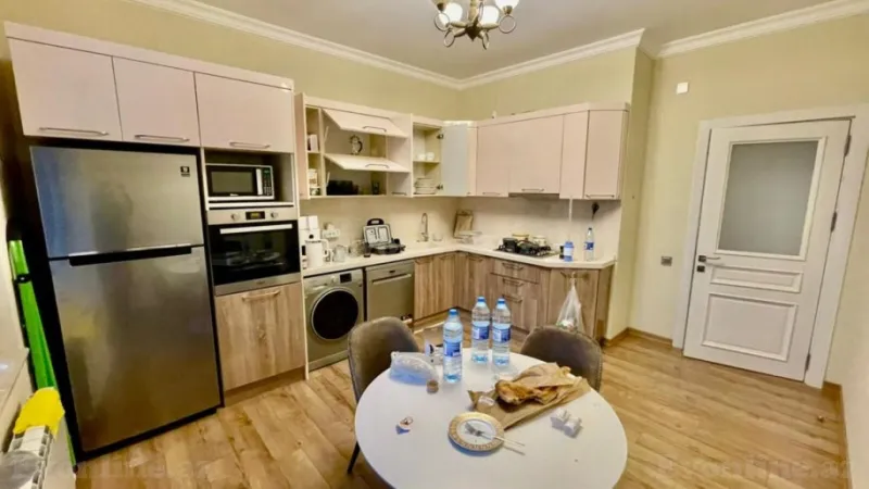 Kirayə verilir 3 otaqlı Mənzil Yeni tikili 140 m² Nizami m. - şəkil 9