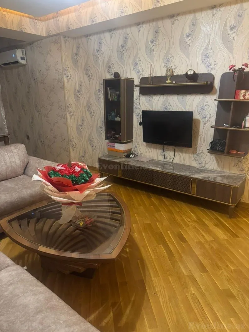 3 otaqlı Mənzil 90 m² Həzi Aslanov Satılır