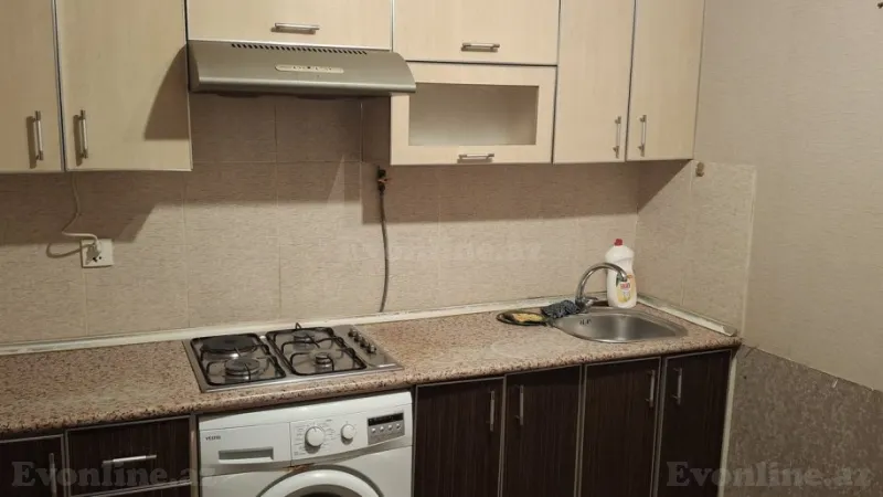 Kirayə verilir 2 otaqlı Mənzil Köhnə tikili 65 m² 8-ci mikrorayon - şəkil 2
