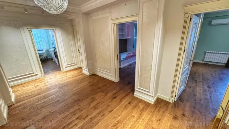 Satılır 4 otaqlı Mənzil Yeni tikili 150 m² Xətai m. - şəkil 4