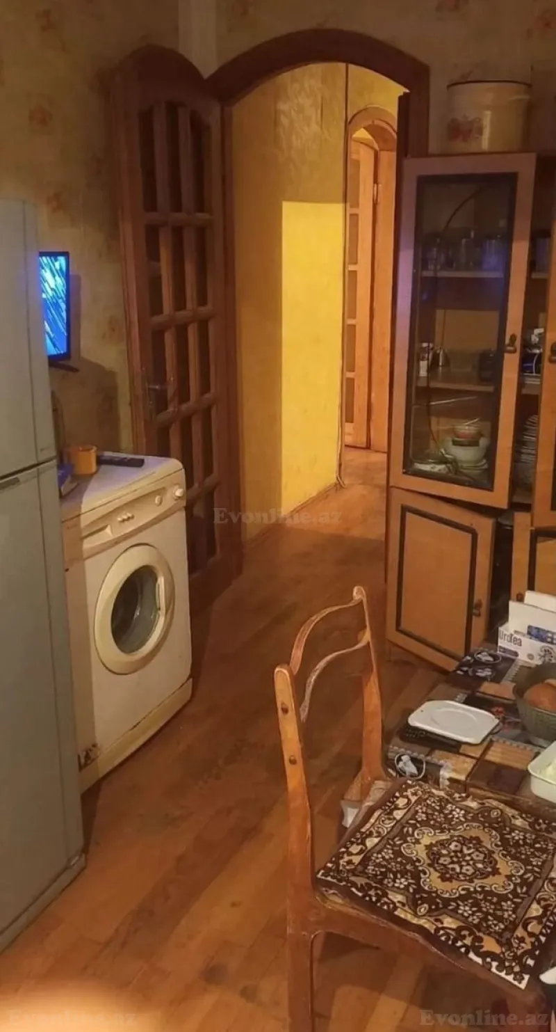 Satılır 3 otaqlı Mənzil Köhnə tikili 90 m² İnşaatçılar m. - şəkil 7