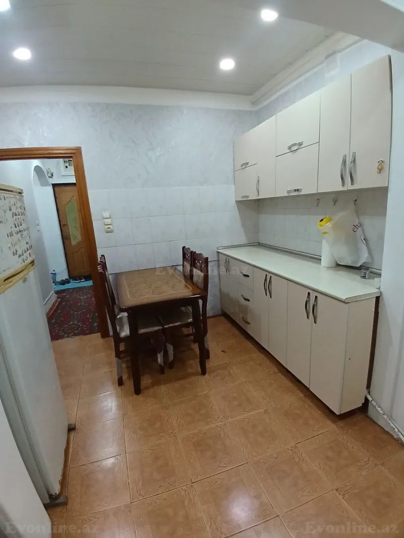 Kirayə verilir 2 otaqlı Mənzil Köhnə tikili 52 m² Sabunçu r. - şəkil 4