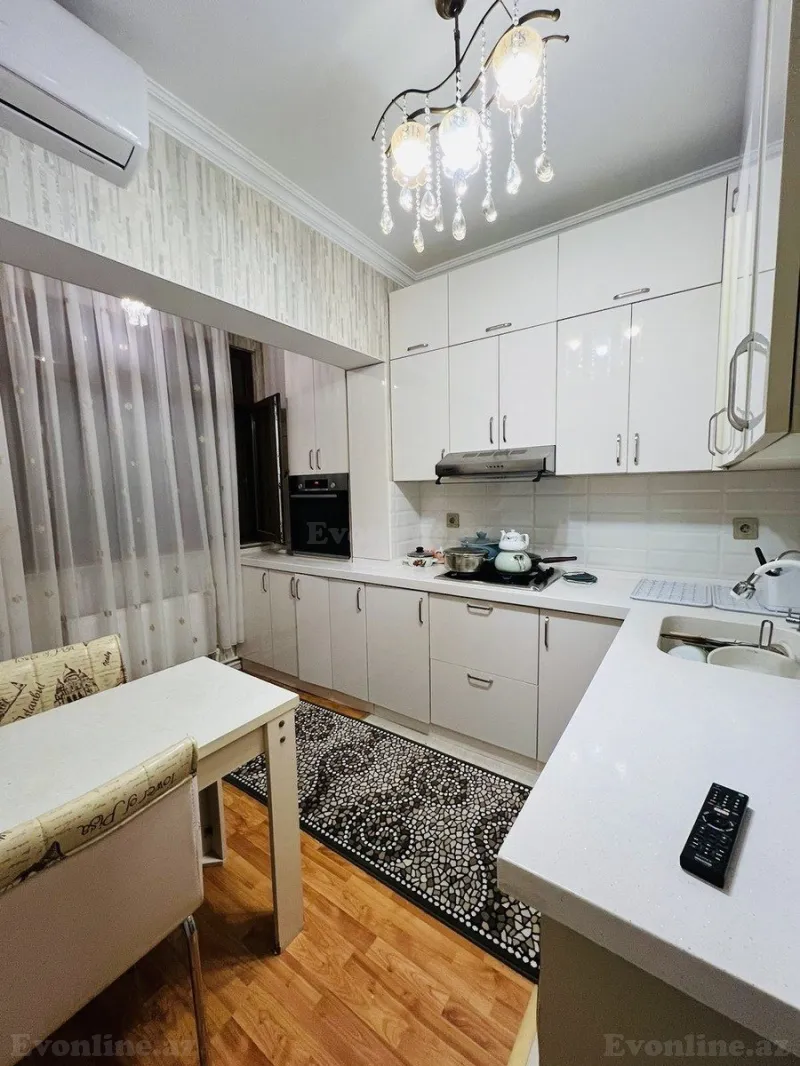 Satılır 3 otaqlı Mənzil Köhnə tikili 92 m² 6-cı mikrorayon - şəkil 3