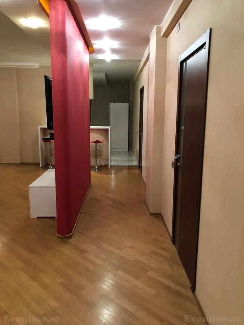 Satılır 4 otaqlı Mənzil Yeni tikili 200 m² 28 May m. - şəkil 8