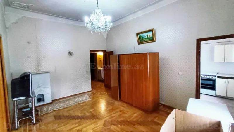 Satılır 2 otaqlı Mənzil Köhnə tikili 60 m² 28 May m. - şəkil 3