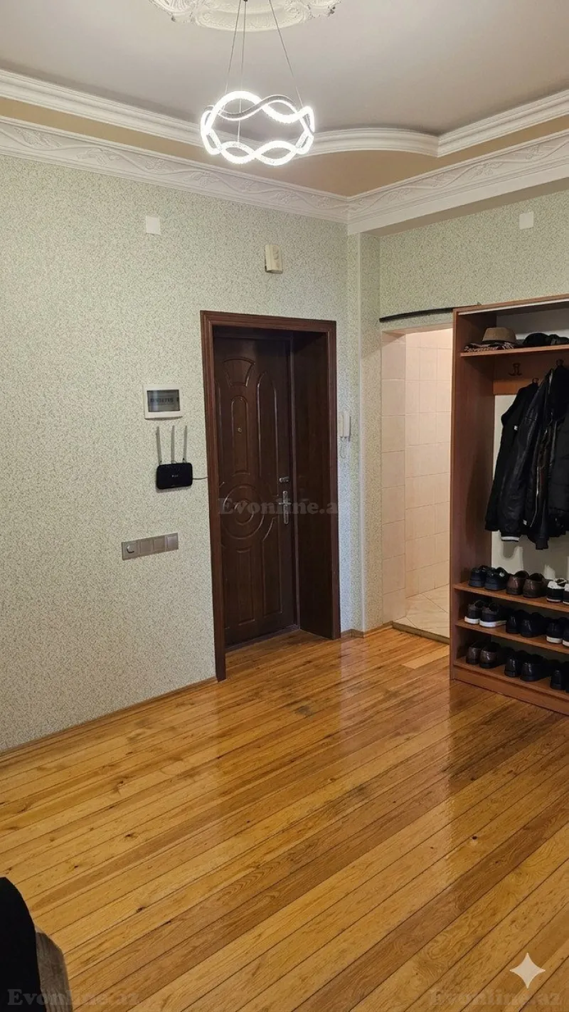 Kirayə verilir 3 otaqlı Mənzil Yeni tikili 166 m² Yeni Yasamal