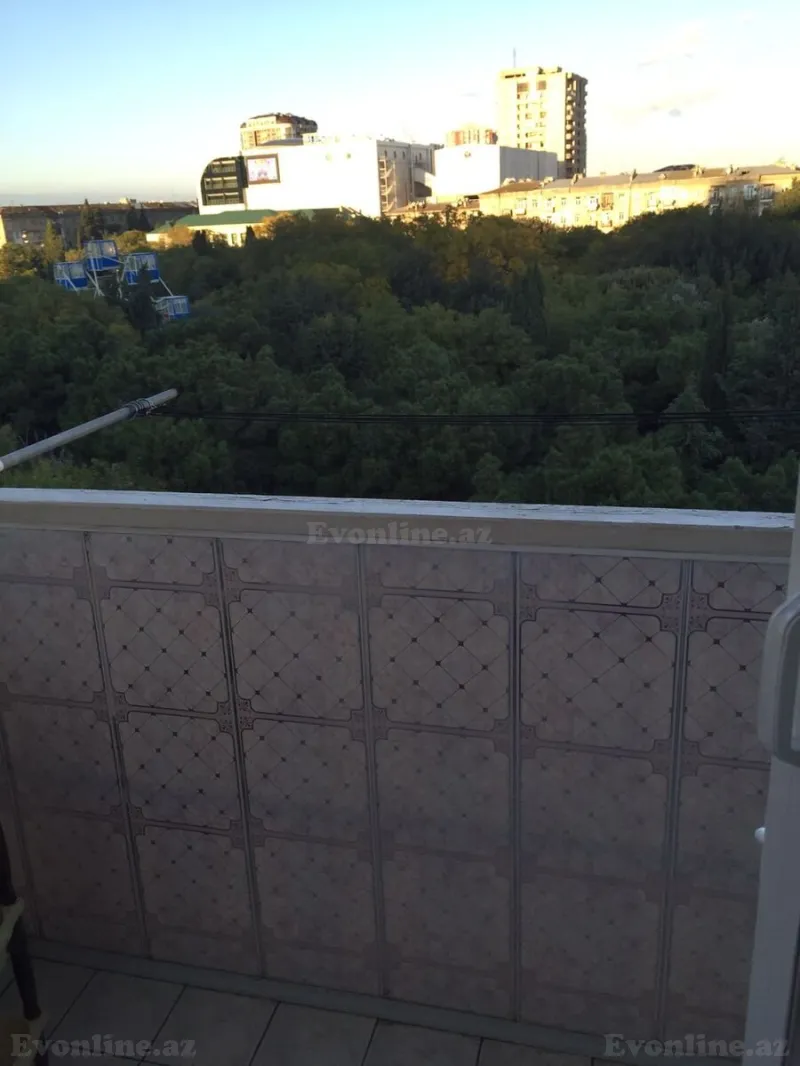 Satılır 2 otaqlı Mənzil Köhnə tikili 65 m² Nəriman Nərimanov m. - şəkil 4
