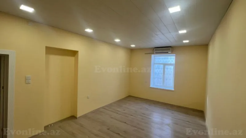 Kirayə verilir Ofis 80 m² 28 May m.