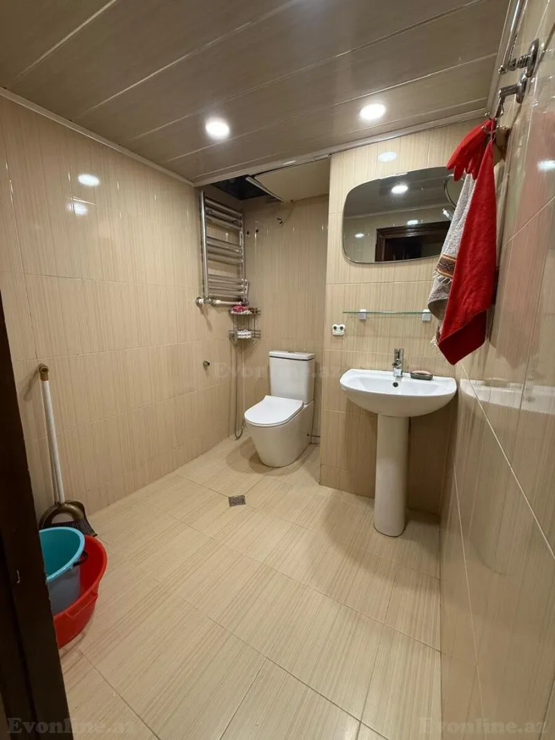 Satılır 2 otaqlı Mənzil Köhnə tikili 45 m² Azadlıq prospekti m. - şəkil 3