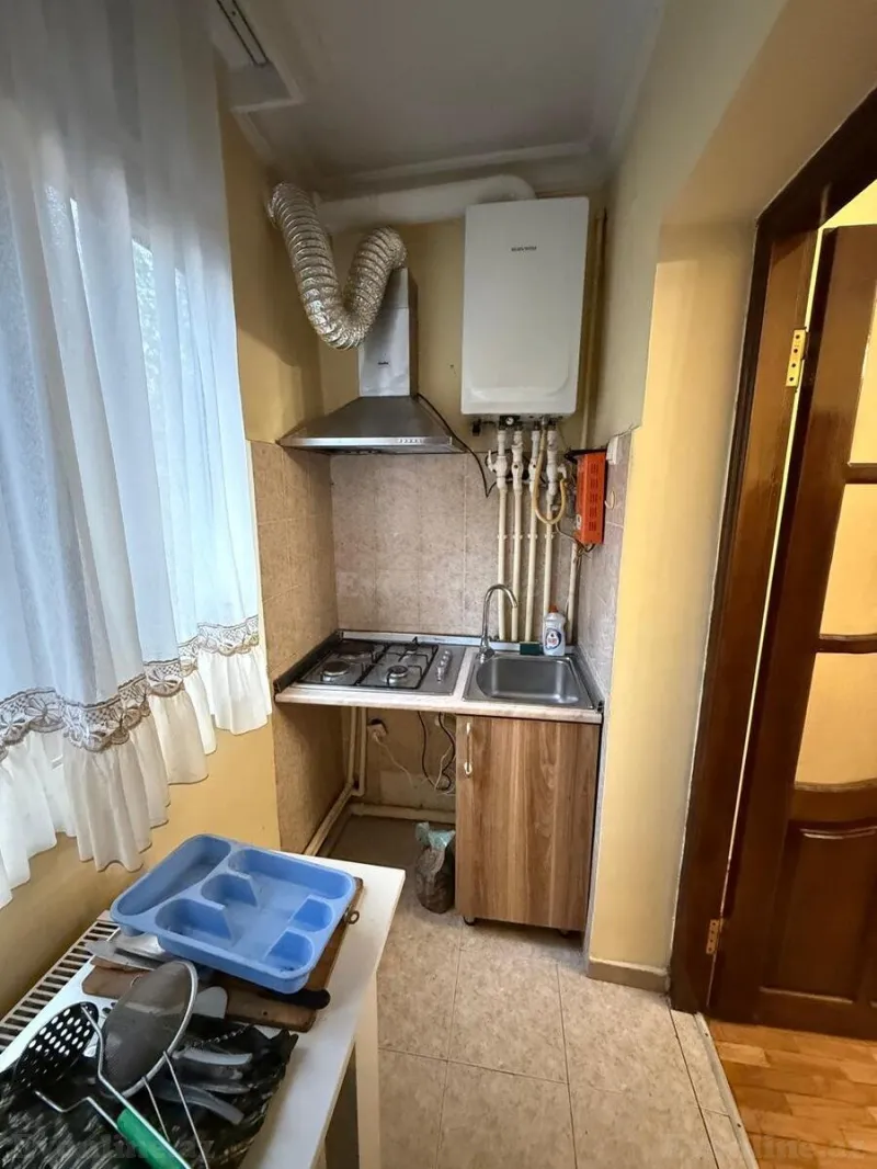 Satılır 2 otaqlı Mənzil Köhnə tikili 45 m² Azadlıq prospekti m. - şəkil 8