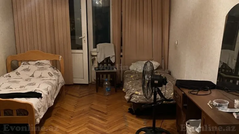 Kirayə verilir 3 otaqlı Mənzil Köhnə tikili 80 m² Yasamal