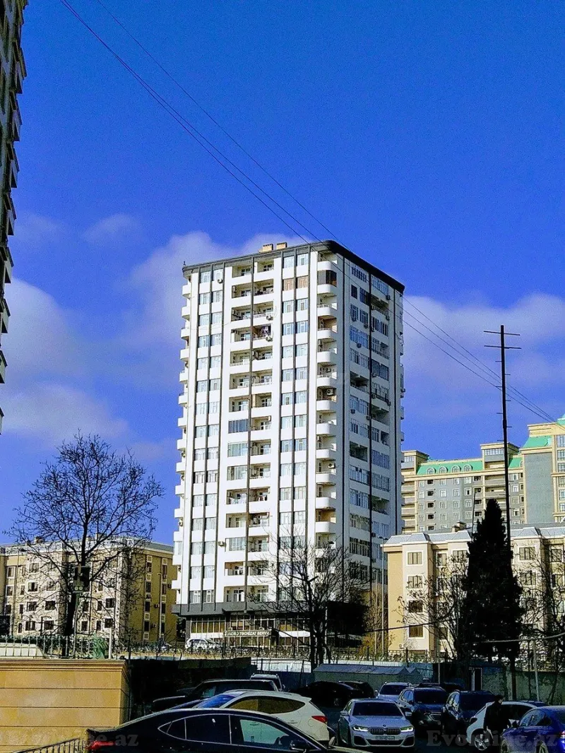 4 otaqlı Mənzil 132 m² Binəqədi r. Satılır