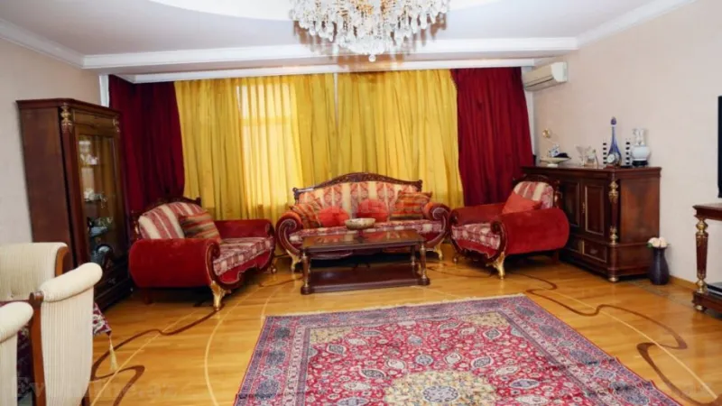 Kirayə verilir 4 otaqlı Mənzil Yeni tikili 210 m² 28 May m. - şəkil 14