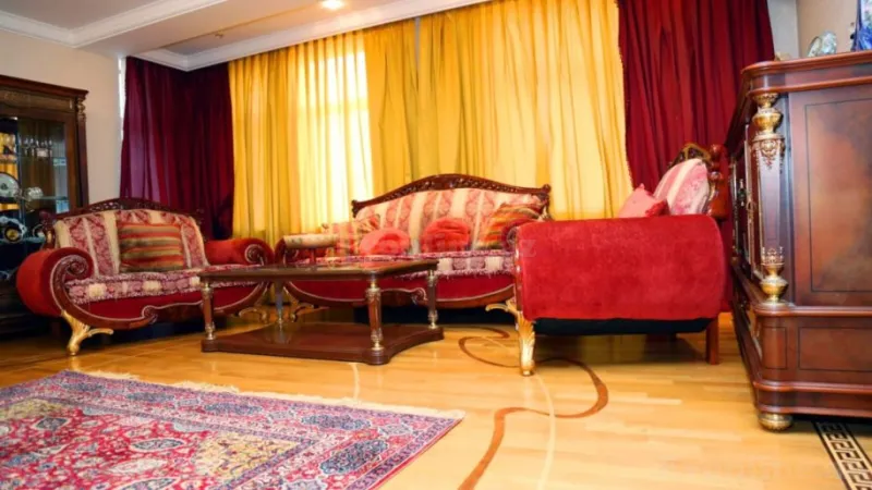 Kirayə verilir 4 otaqlı Mənzil Yeni tikili 210 m² 28 May m. - şəkil 19