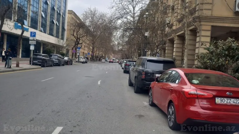 Kirayə verilir 1 otaqlı Mənzil Köhnə tikili 31 m² Sahil m. - şəkil 2