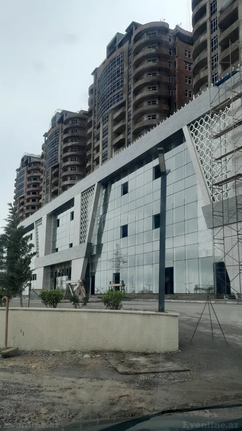Satılır 1 otaqlı Mənzil Yeni tikili 57 m² Lökbatan