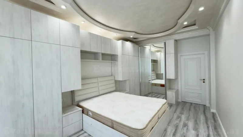 Satılır 4 otaqlı Mənzil Yeni tikili 145 m² Həzi Aslanov m. - şəkil 6