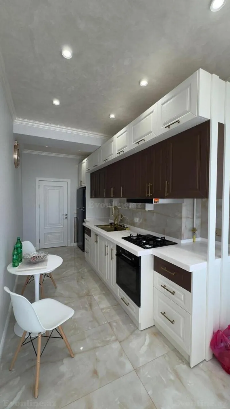 Satılır 4 otaqlı Mənzil Yeni tikili 145 m² Həzi Aslanov m. - şəkil 13