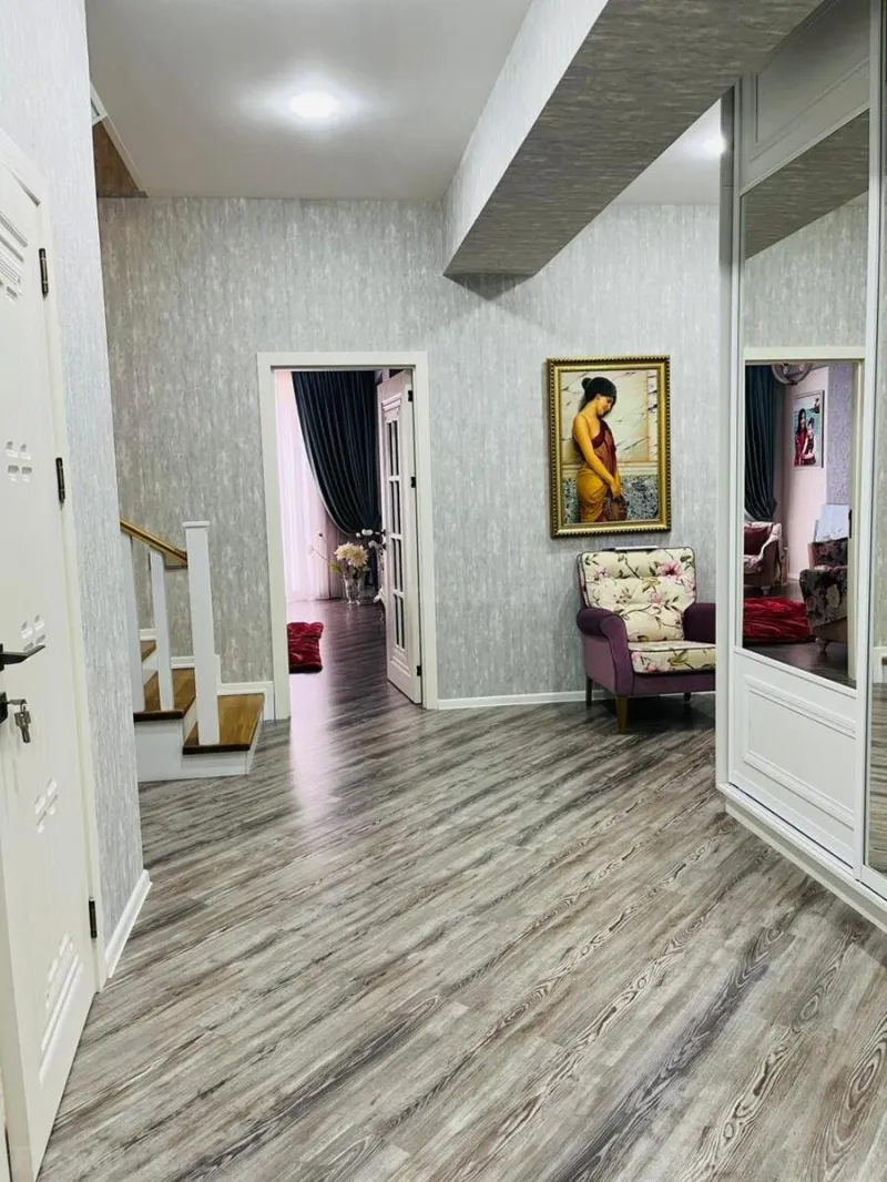 Satılır 4 otaqlı Mənzil Yeni tikili 200 m² 28 May m. - şəkil 13