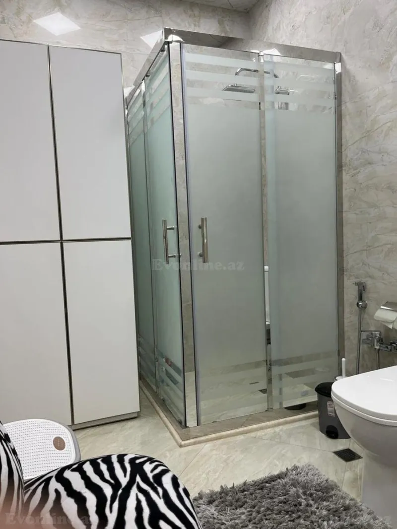 Satılır 4 otaqlı Mənzil Yeni tikili 200 m² 28 May m. - şəkil 24